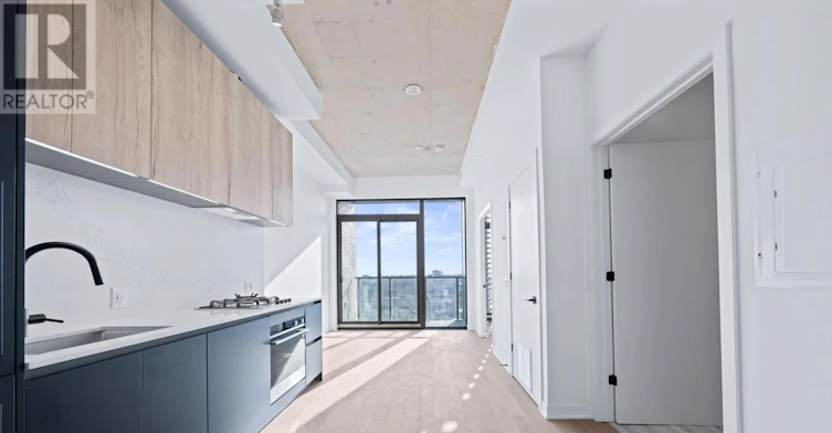 810-2625 Dundas Street W, Toronto, ON, M6P 0C5 - 3