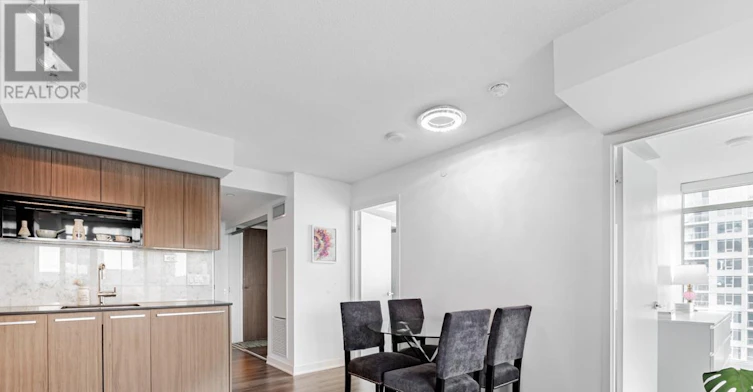 1811-80 Queens Wharf Road, Toronto, ON, M5V 0J3 - 5