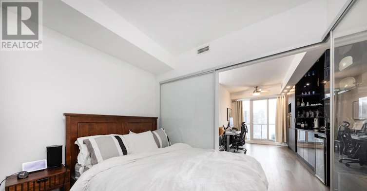 2912-70 Temperance Street, Toronto, ON, M5H 0B1 - 5
