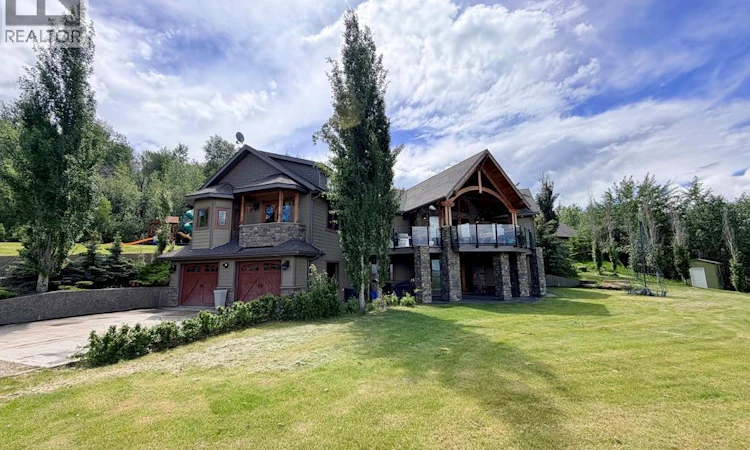 2793 Christopher Estates