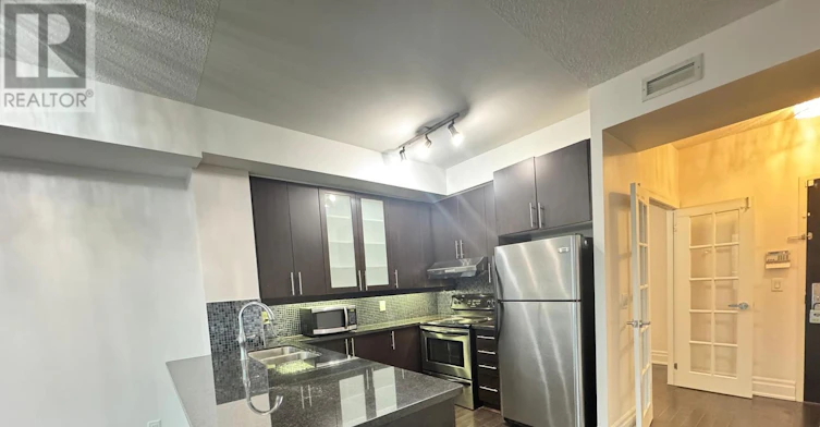 318-39 Upper Duke Crescent, Markham, ON, L6G 0B8 - 5