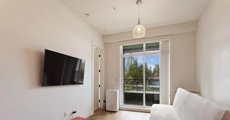 203-13929 105 Boulevard, Surrey, BC, V3T 5R9 - 2