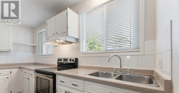 2-4386 Drummond Road, Niagara Falls, ON, L2E 6C3 - 8