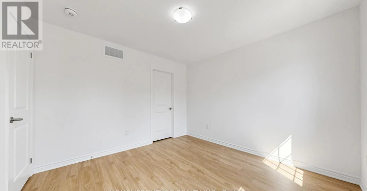 3262 Brigadier Avenue, Pickering, ON, L1X 0T1 - 17