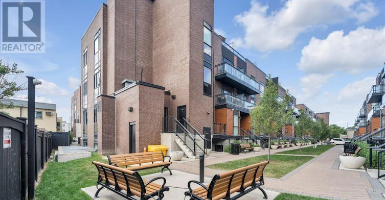 C103-5299 7 Highway, Vaughan, ON, L4L 0J1 - 2