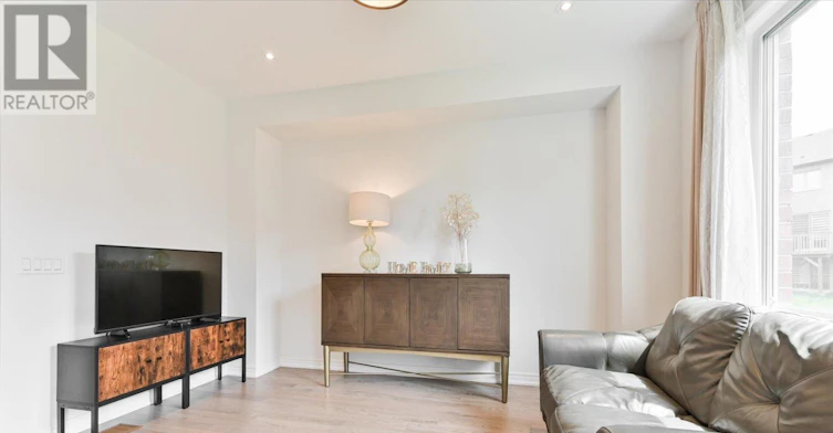 65 Seedling Crescent, Whitchurch-Stouffville, ON, L4A 4V5 - 8