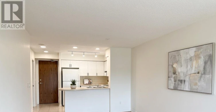 305-11 Oneida Crescent, Richmond Hill, ON, L4B 0A1 - 4