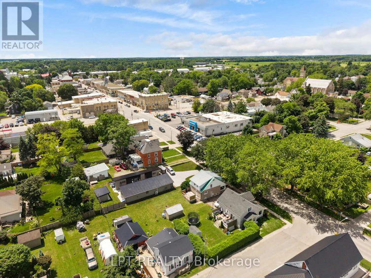 38 Main Street N, Huron East, ON, N0K 1W0 - 37