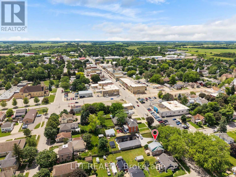38 Main Street N, Huron East, ON, N0K 1W0 - 4
