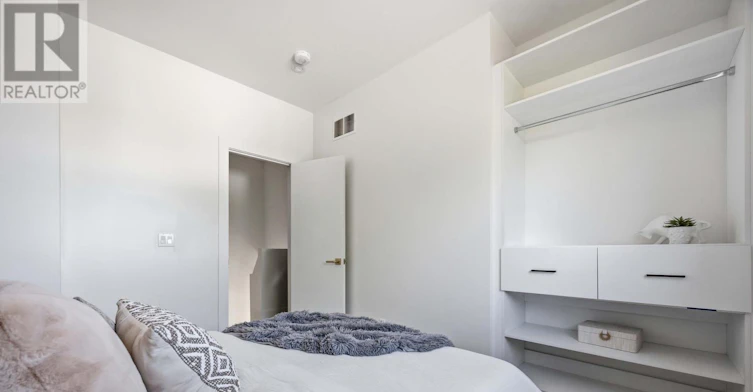 D-102 Boultbee Avenue, Toronto, ON, M4J 1B3 - 24