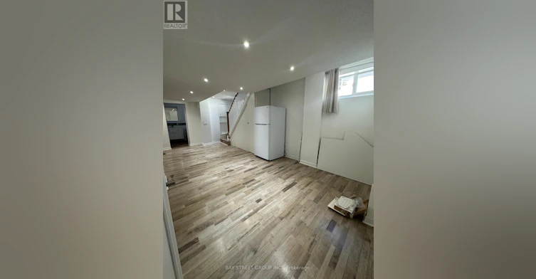 1106 Haig Boulevard, Mississauga, ON, L5E 2M5 - 2