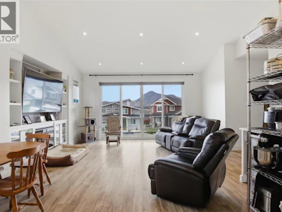 1568 Emerald Drive - 4