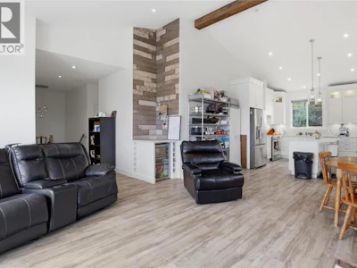 1568 Emerald Drive - 5