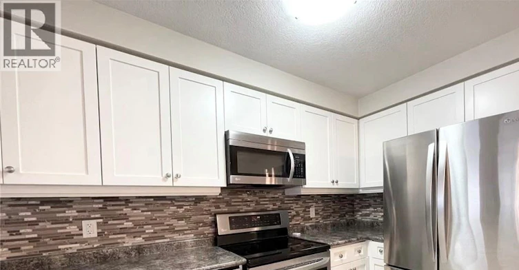 139 Coopershawk Street, Kitchener, ON, N2K 4J3 - 2