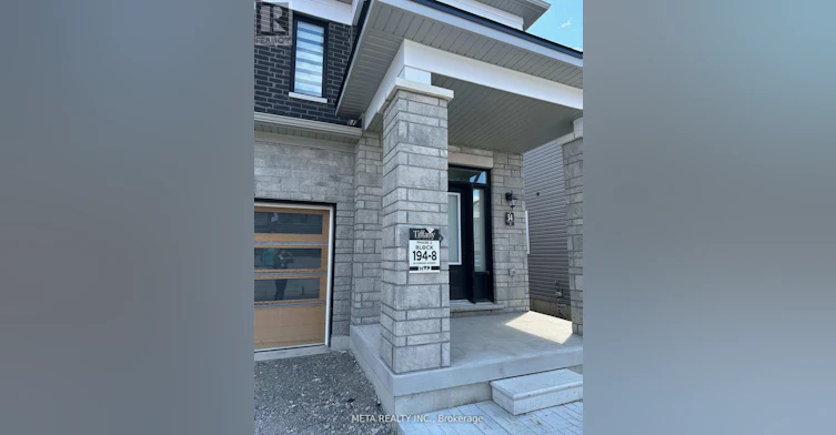 34 Durham Avenue, Barrie, ON, L9S 2Z8 - 2