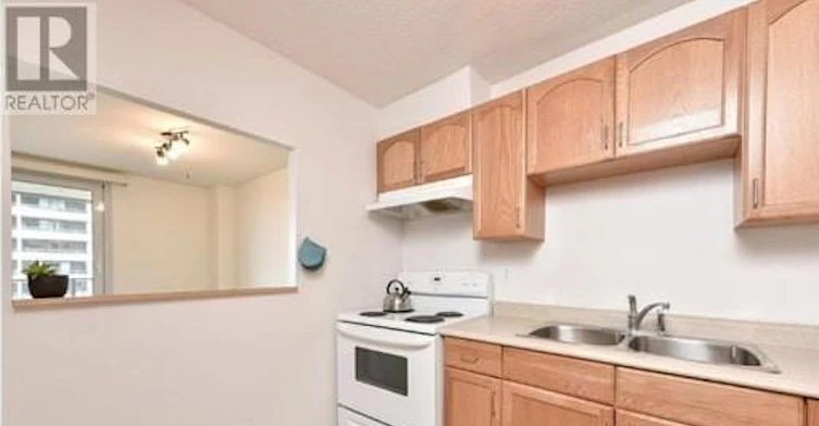 1201-1785 Riverside Drive, Ottawa, ON, K1G 3T7 - 4