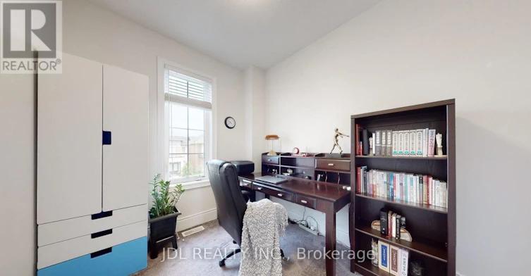 25 Applegate Drive, East Gwillimbury, ON, L9N 0R2 - 7