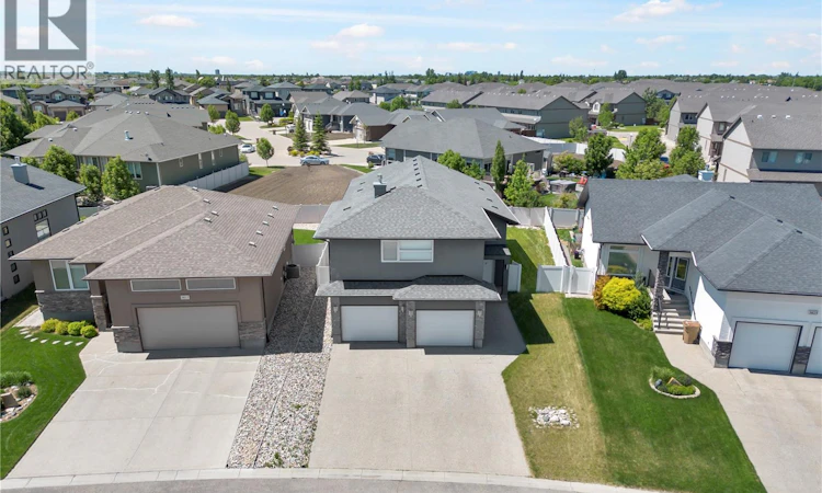 3821 Goldfinch Way