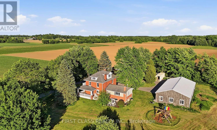 424 Concession 8 Road E