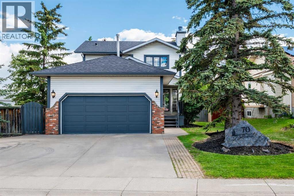 70 Mackay Crescent West, Cochrane, AB, T4C 1J7
