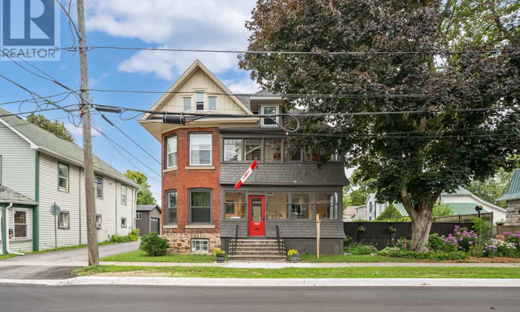 145 Charles Street N