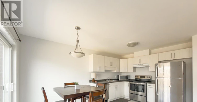 218 Heron Street, Welland, ON, L3C 0G7 - 8