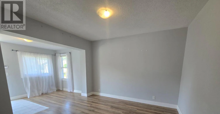 MAIN-271 Emerick Avenue, Fort Erie, ON, L2A 2W4 - 4