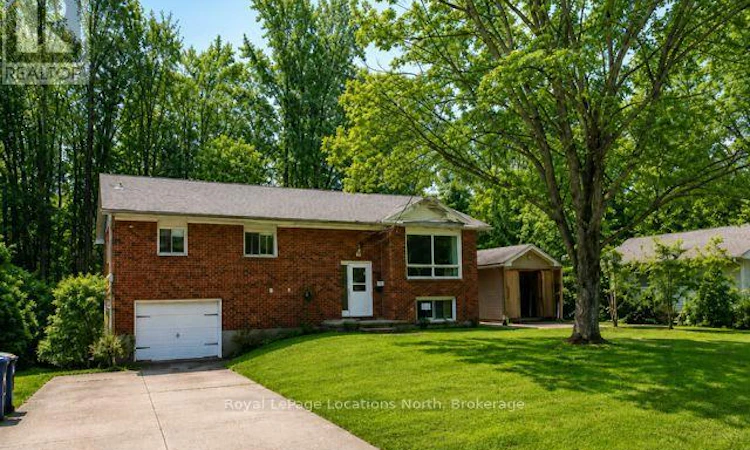 40 Vanier Rue
