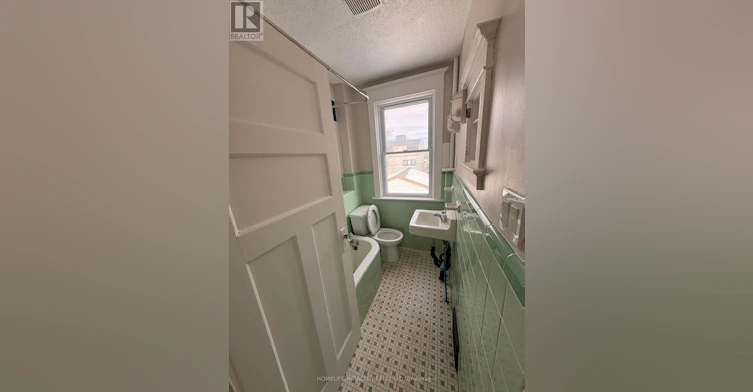 66 Belvidere Avenue, Toronto, ON, M6C 1P6 - 5