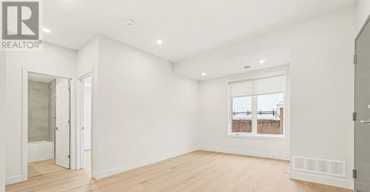 1301 Dorchester Avenue, Ottawa, ON, K1Z 8E8 - 7