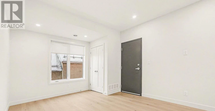 1301 Dorchester Avenue, Ottawa, ON, K1Z 8E8 - 6