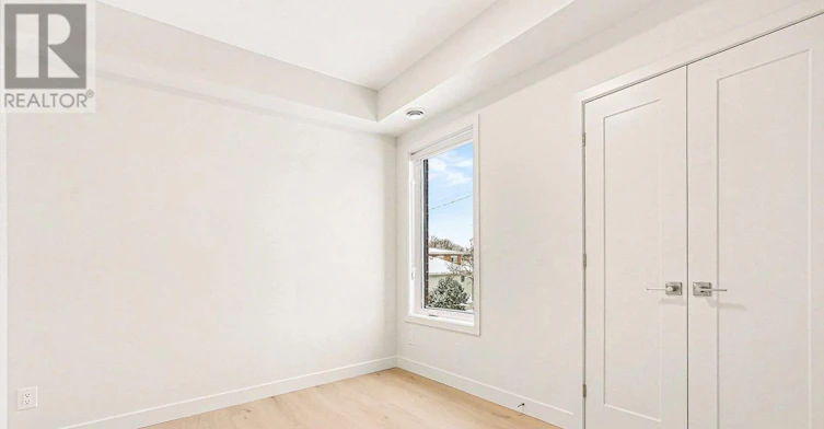 1301 Dorchester Avenue, Ottawa, ON, K1Z 8E8 - 9