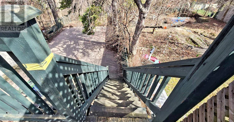 UPPER-451 Donlands Avenue, Toronto, ON, M4J 3S4 - 14