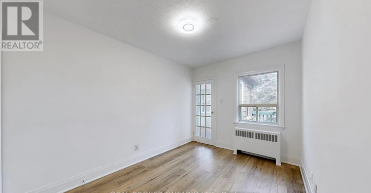 UPPER-451 Donlands Avenue, Toronto, ON, M4J 3S4 - 9