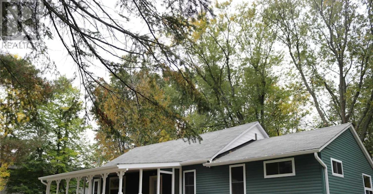 1056 Elm Road, Innisfil, ON, L9S 2E9