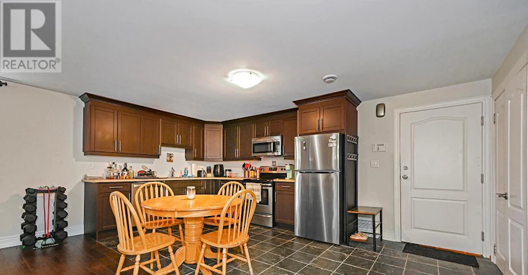 BSMT-916 Scarlett Road, Toronto, ON, M9P 2V4 - 5
