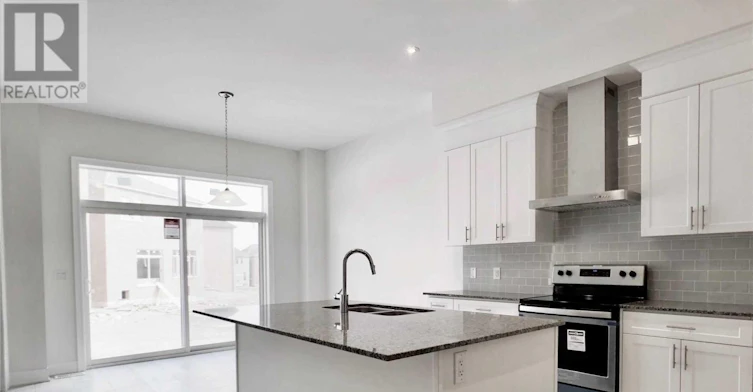 9 St Ives Crescent, Whitby, ON, L1P 0C5 - 6