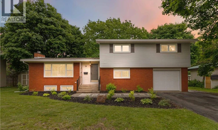 23 Vista Drive