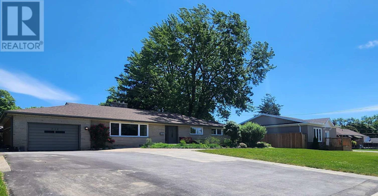 LOWER-737 Law Street, Oshawa, ON, L1G 4M3 - 2