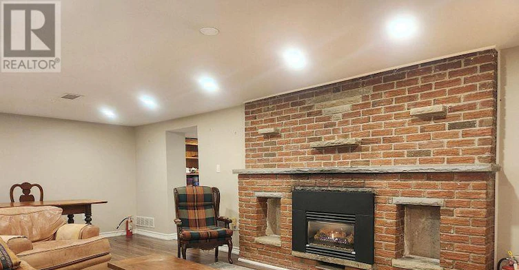 LOWER-737 Law Street, Oshawa, ON, L1G 4M3 - 7
