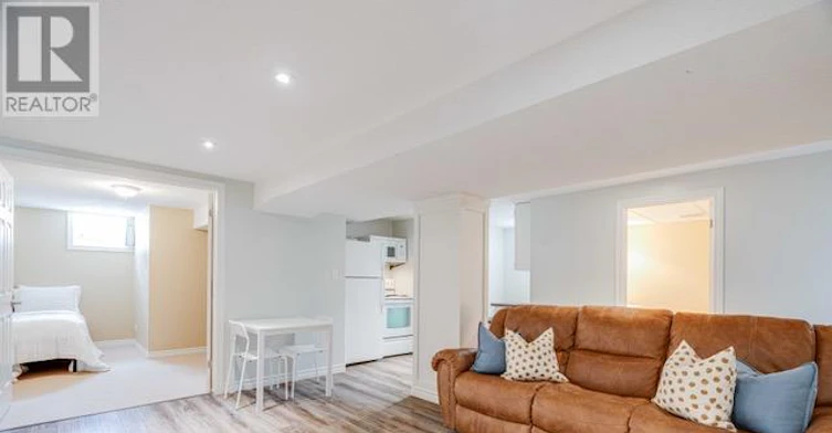 LOWER-216 Irving Place, London, ON, N5V 2H9 - 4