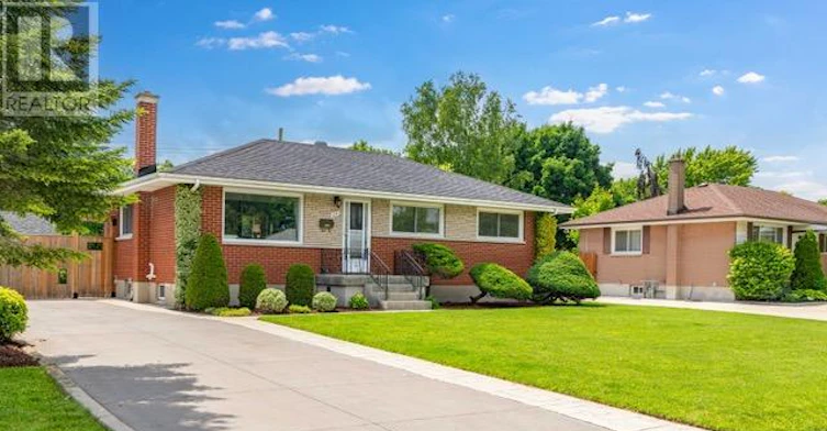 LOWER-216 Irving Place, London, ON, N5V 2H9 - 2