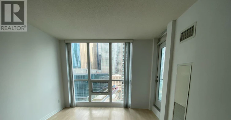 1503-16 Yonge Street, Toronto, ON, M5E 2A3 - 5