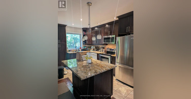 MAIN HOUSE-216 Bogert Avenue, Toronto, ON, M2N 1L3