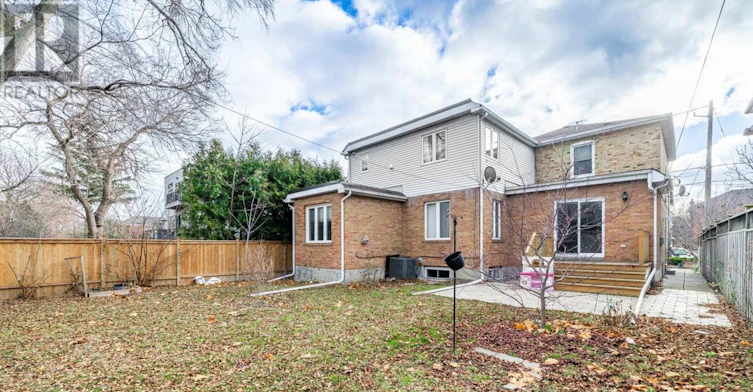 562 Deloraine Avenue, Toronto, ON, M5M 2C4 - 23