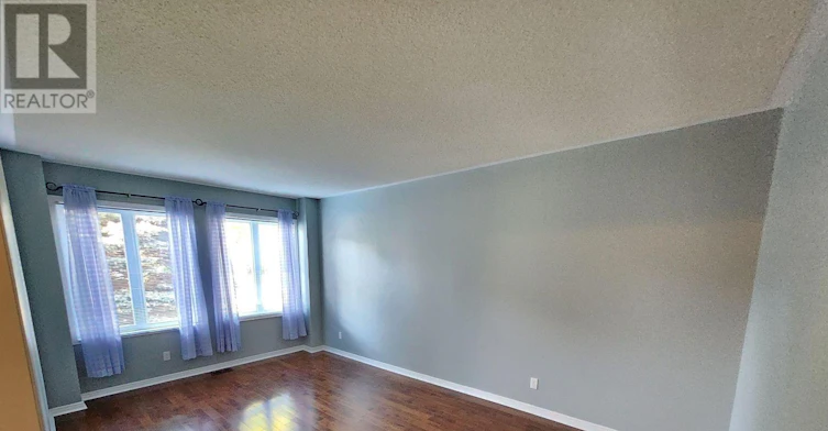 MAIN-316 Alex Doner Drive, Newmarket, ON, L3X 1G4 - 9