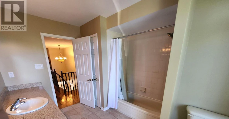 MAIN-316 Alex Doner Drive, Newmarket, ON, L3X 1G4 - 20
