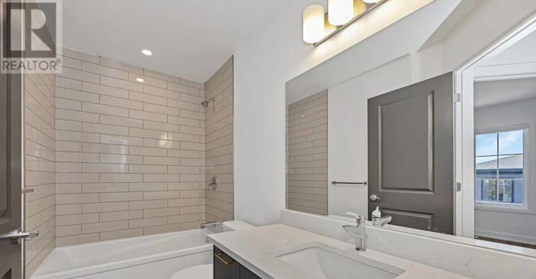 202-1124 Gabriel Street, Ottawa, ON, K1C 1K8 - 3