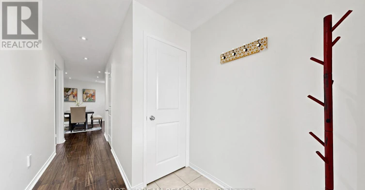 47 Acorn Lane, Bradford West Gwillimbury, ON, L3Z 0H5 - 4