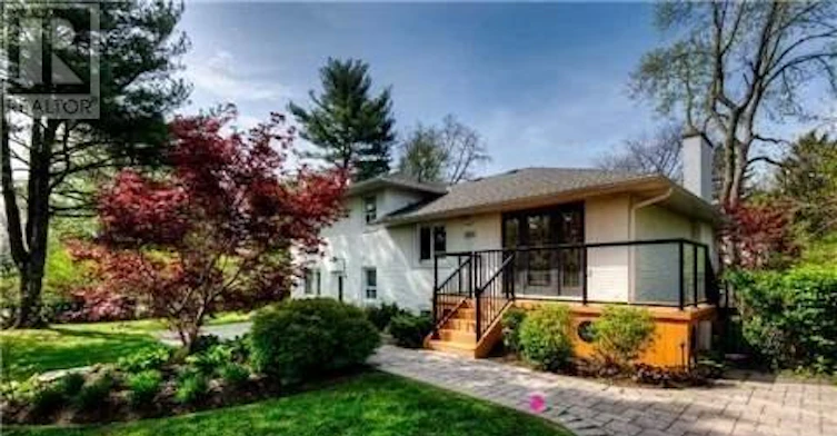 207 Pinehurst Drive, Oakville, ON, L6J 4X2 - 3